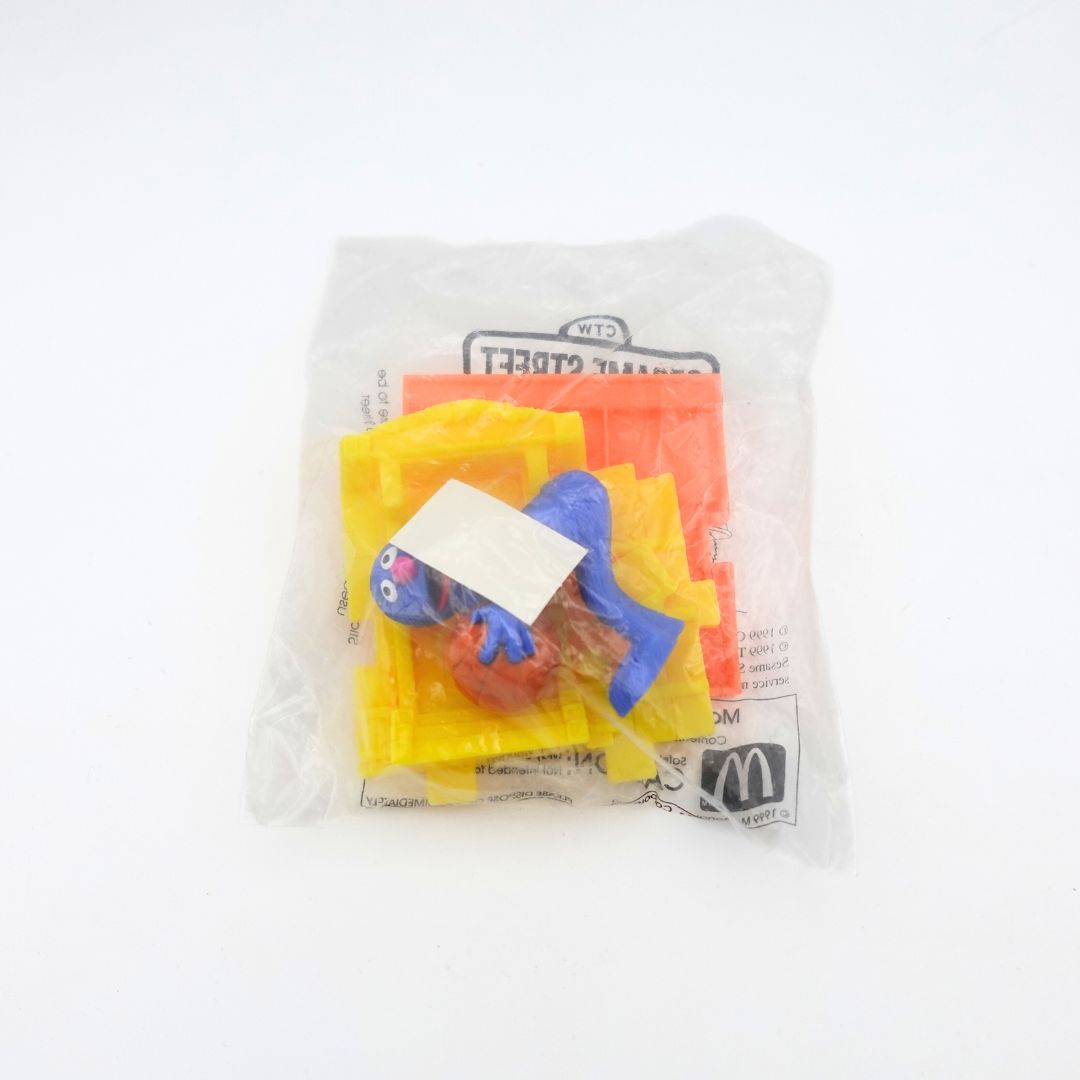 1999 McDonalds Sesame Street Grover Toy