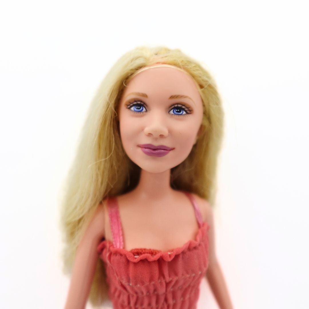 2002 Mary Kate and Ashley Curl & Style Doll (Ashley)