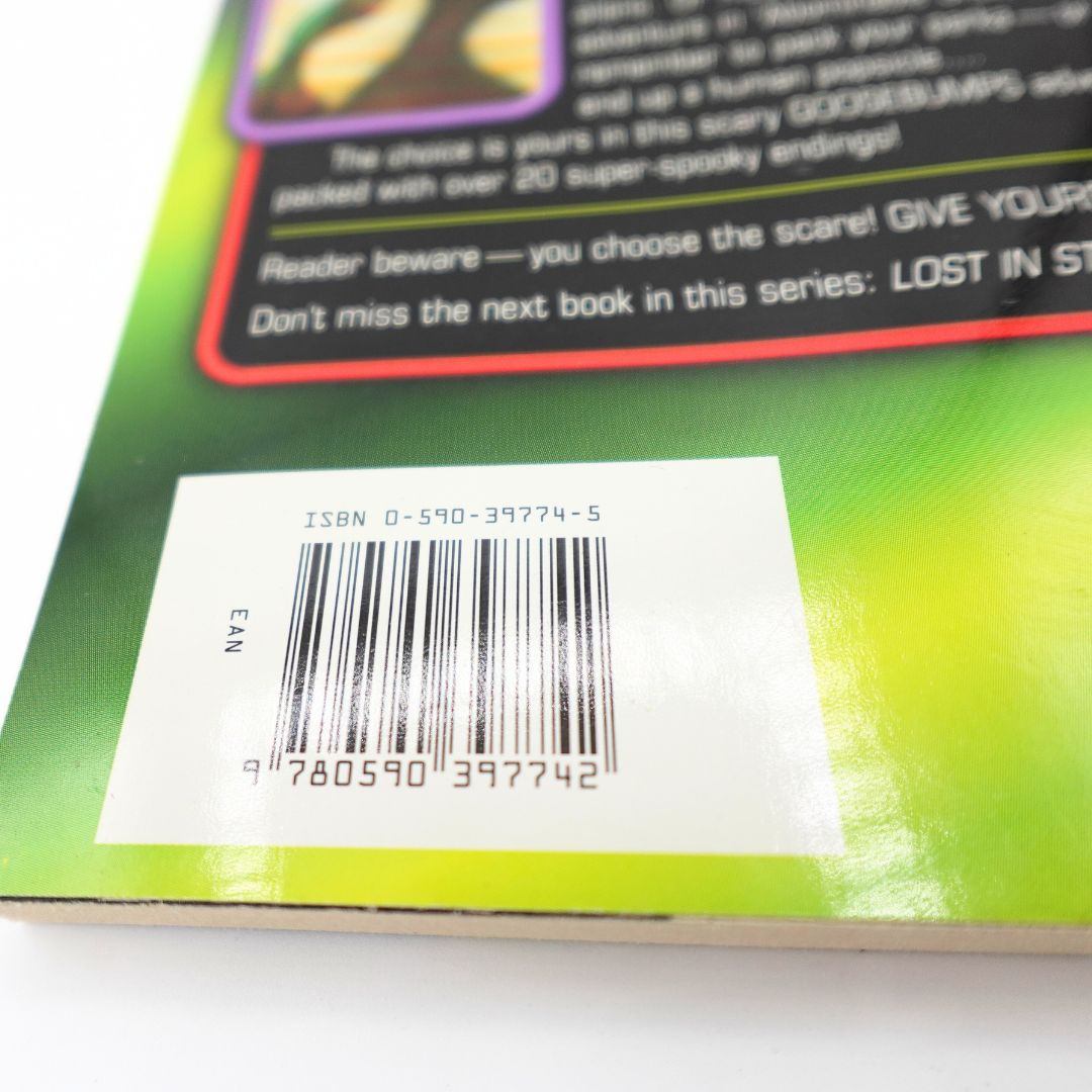 1997 1st Edition #23 Zapped in Space Goosebumps Book