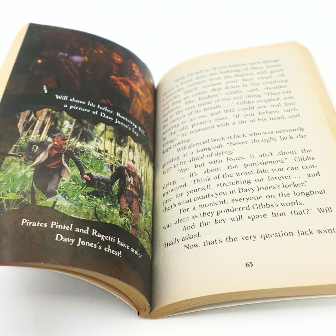 2006 Pirates of the Caribbean Dead Mans Chest Book