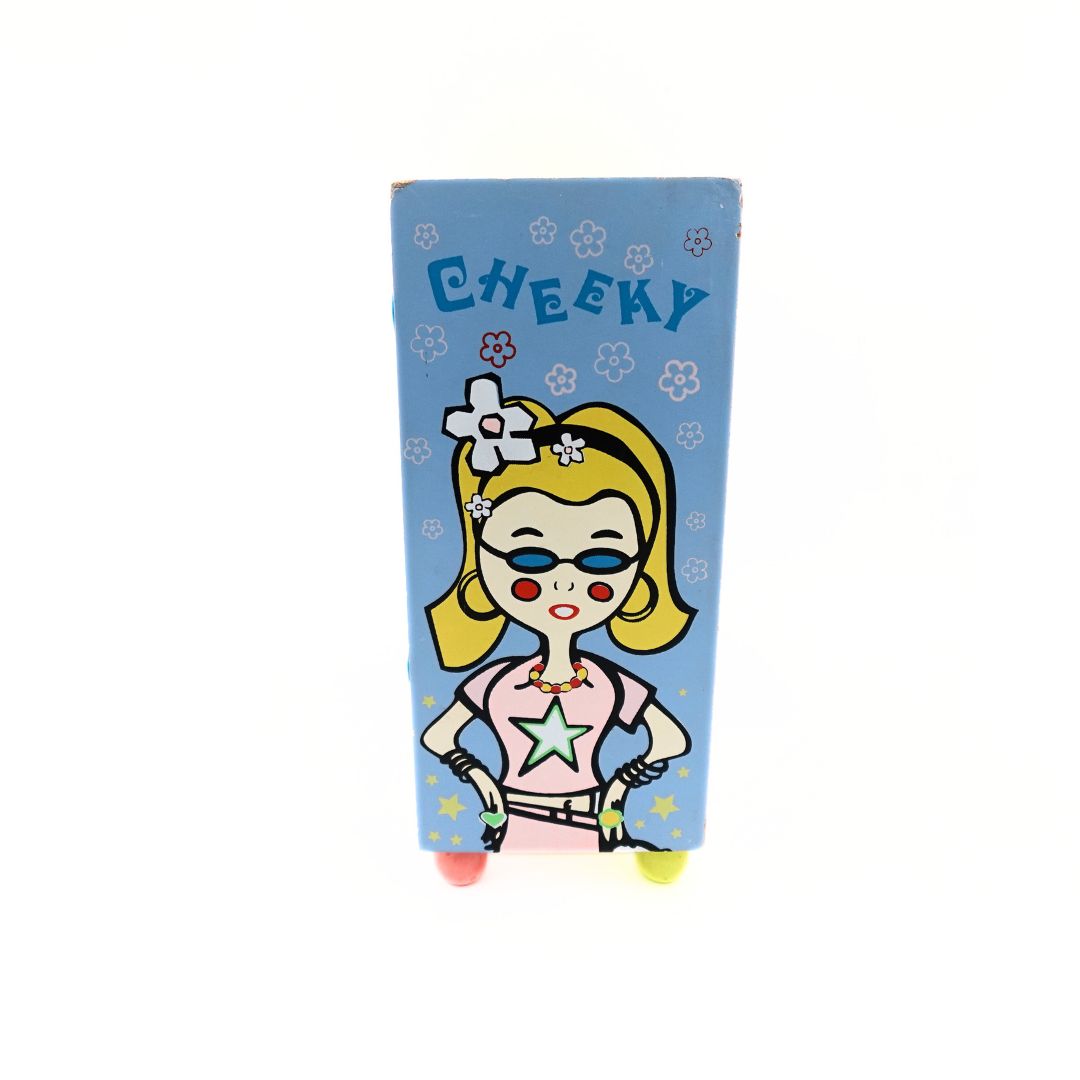 Side on photo of a Y2K jewellery box