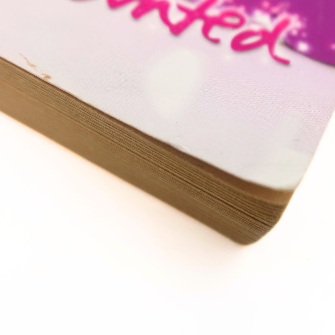2004 Ella Enchanted Book