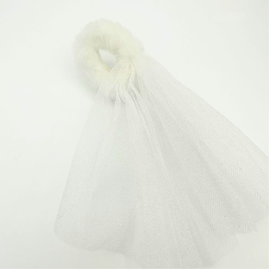 1996 Bridal Fashion Avenue Winter Barbie