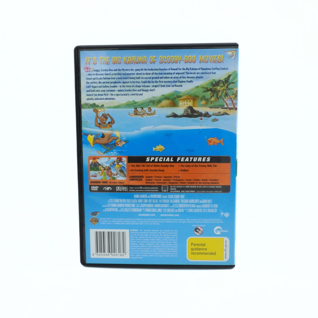DVD cover with Scooby Doo characters and scenic illustrations on a blue background