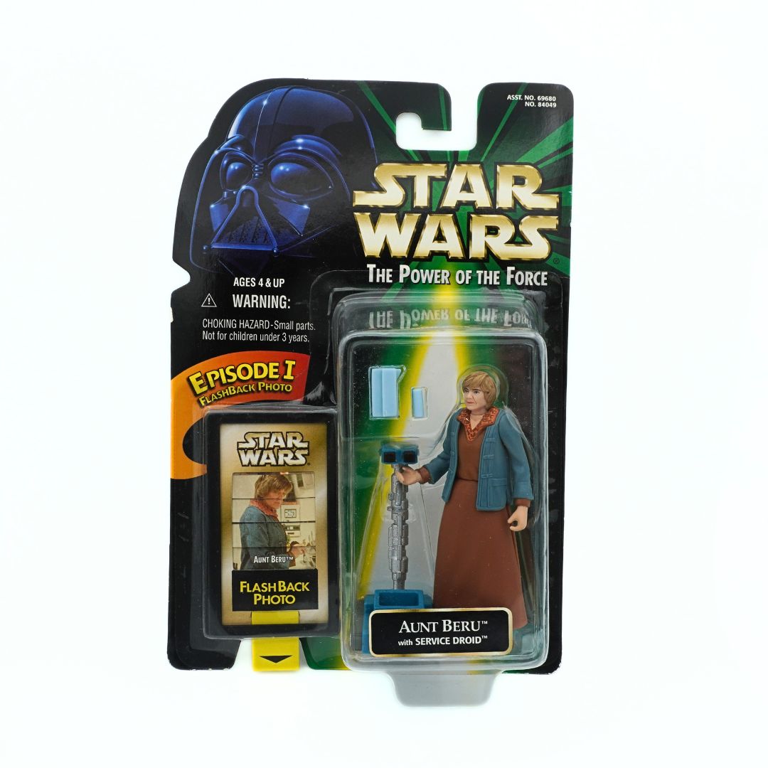 1998 Aunt Beru figurine with a Service Droid, unopened and in great condition