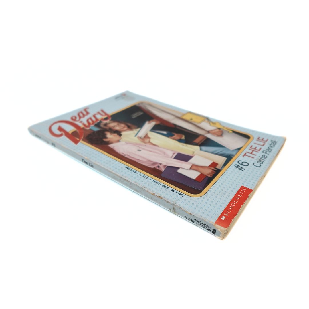 Photo of the spine of the 1991 Dear Diary The Lie book