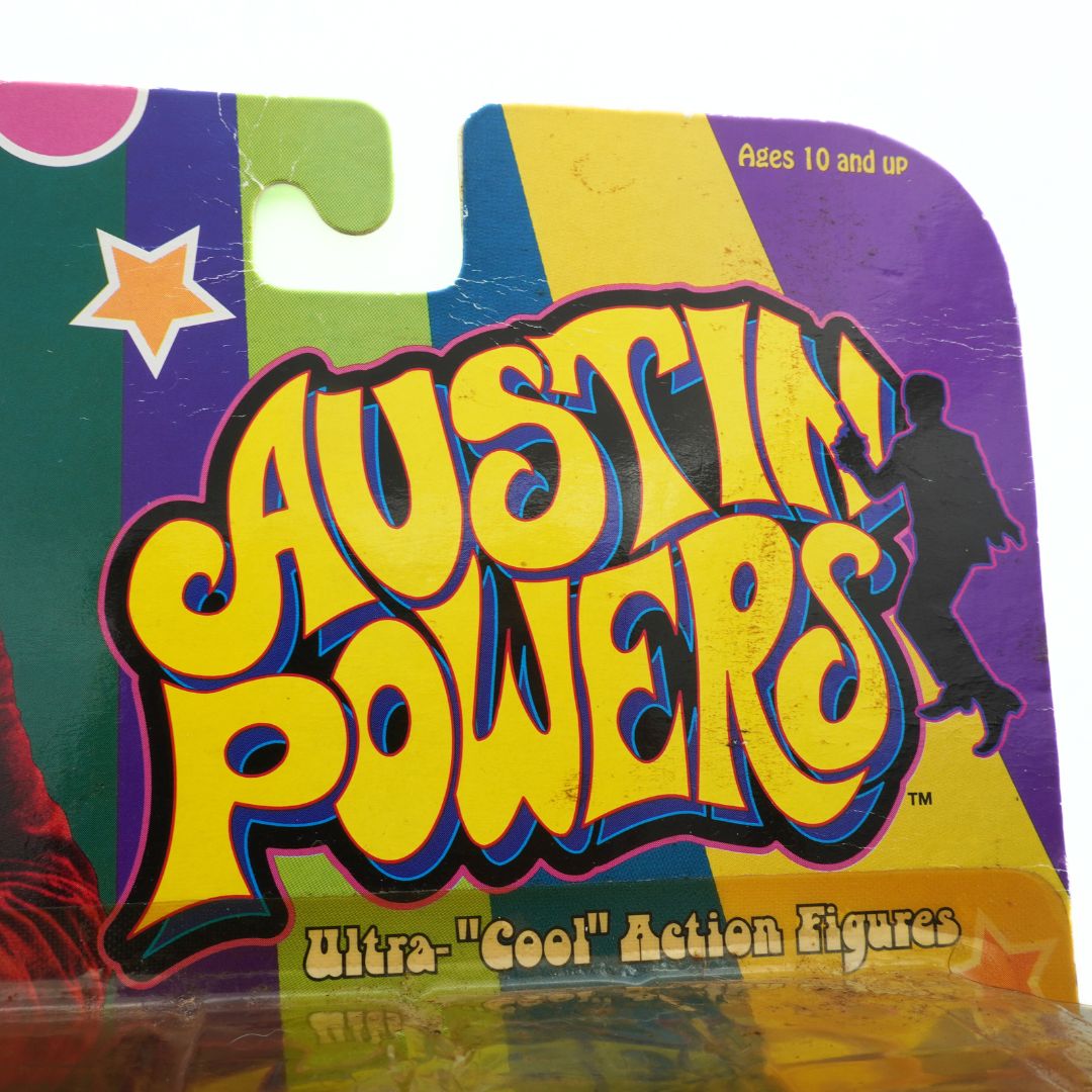 Minor creasing to the corner of a 1999 Felicity Shagwell Austin Powers cardback