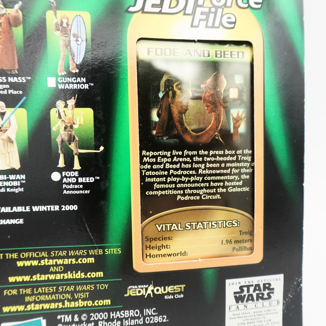 Close up of the back of the Fode and Beed Jedi Force File seen on the toys cardback
