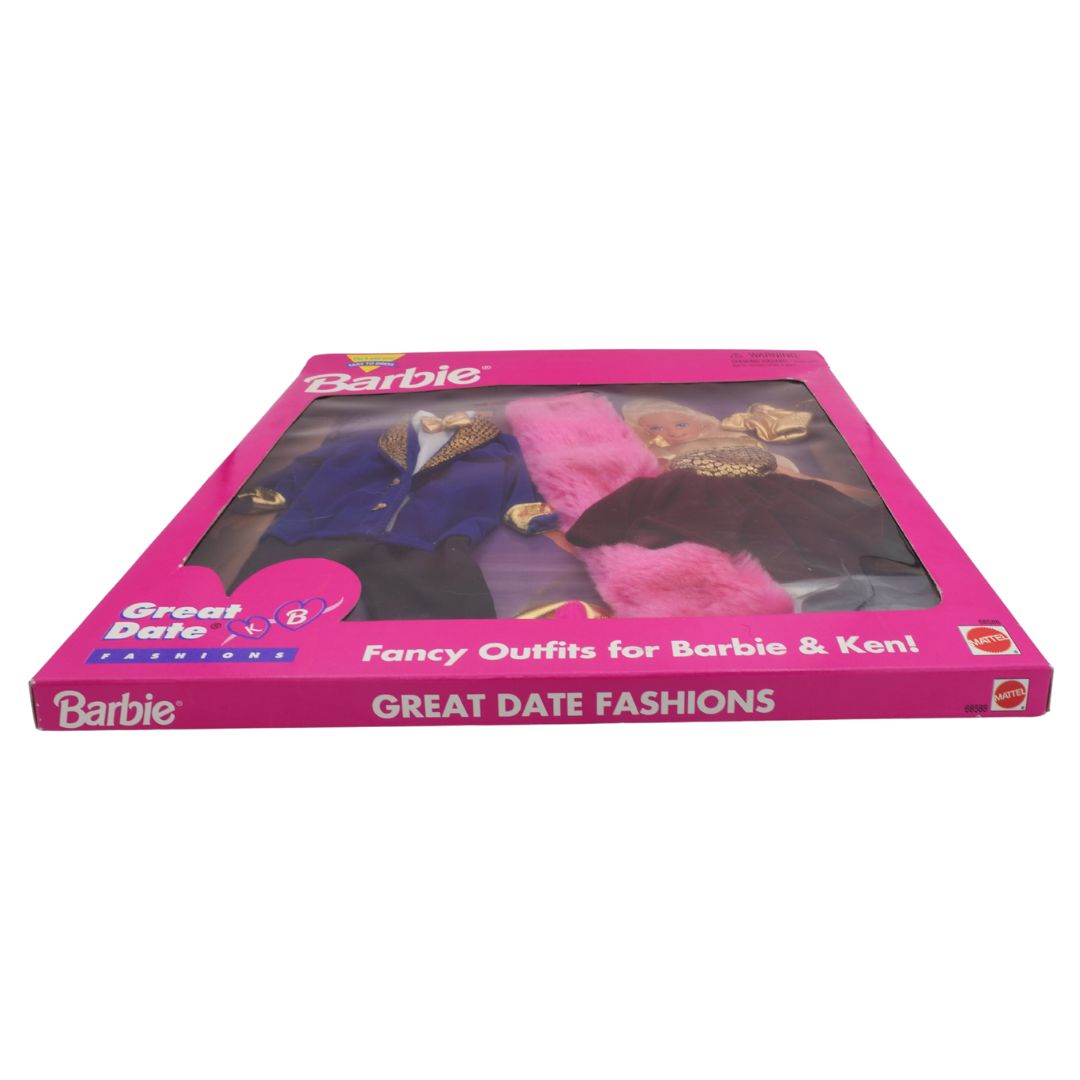 Pink box from a vintage 1995 Barbie Great Date Fashions accessory pack