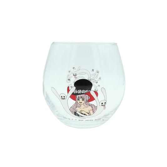 A One Piece drinking glass featuring Perona surrounded by Hollows
