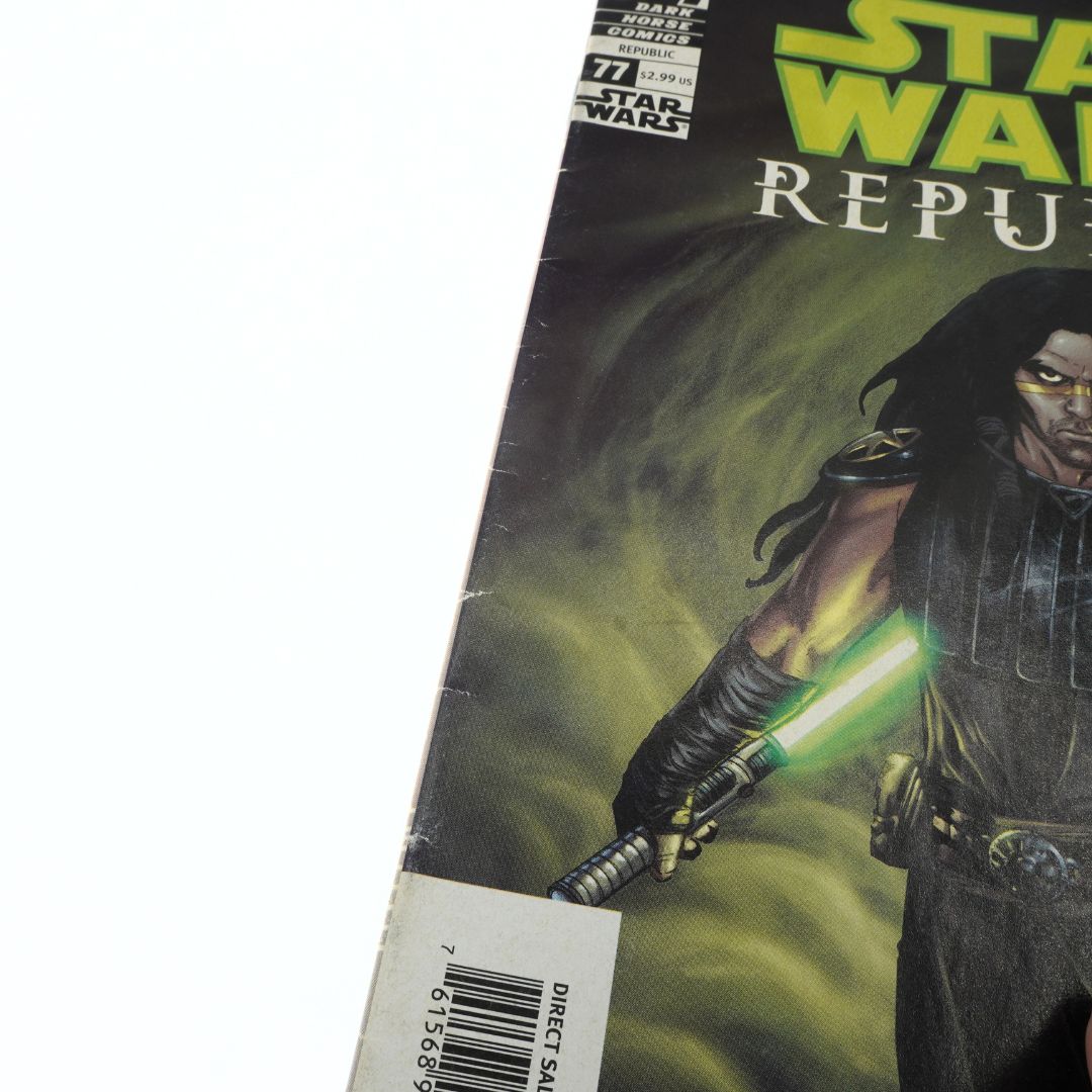 Comic book cover featuring a character with a lightsaber, titled 'Star Wars Republic'.
