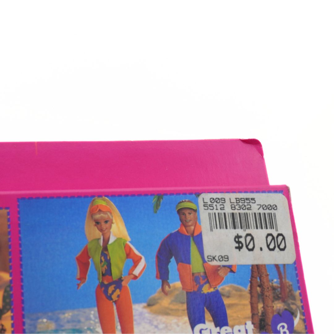 Pink box from a vintage 1995 Barbie Great Date Fashions accessory pack