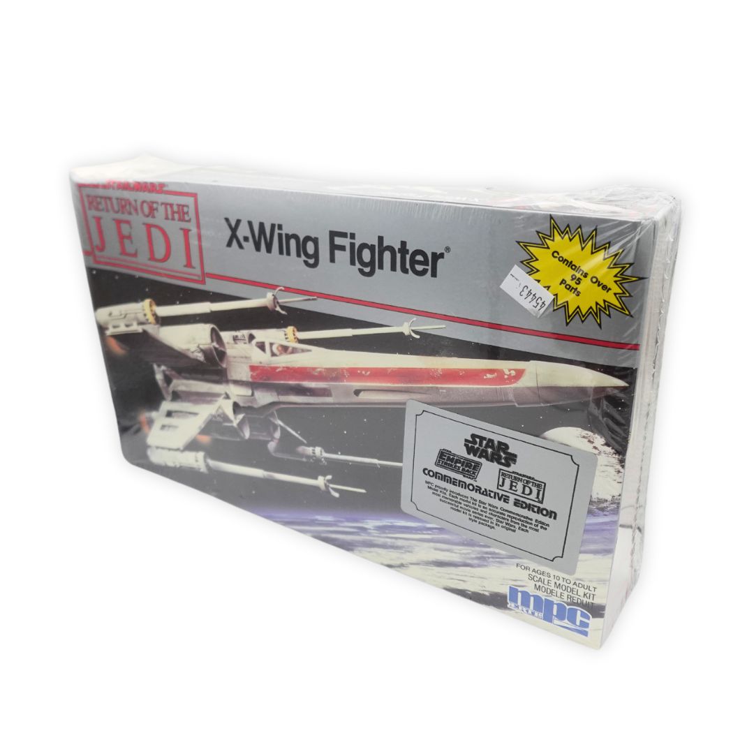 1989 Star Wars X-Wing Fighter Scale Model Kit