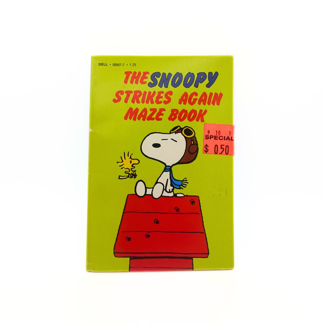 1979 Snoopy Strikes Again Maze Book