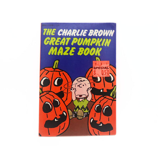 1979 The Charlie Brown Great Pumpkin Maze Book
