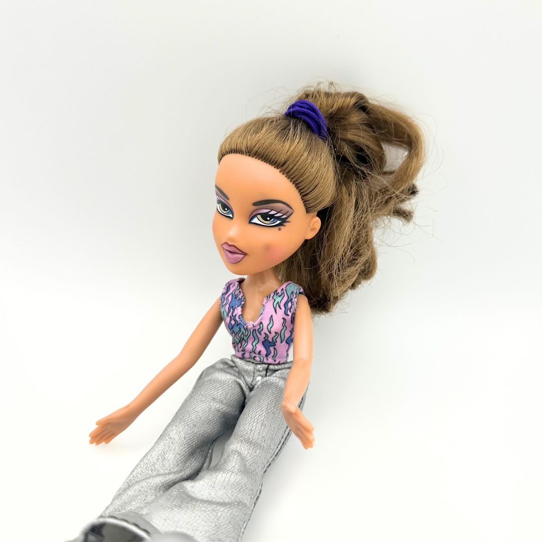 2001 Yasmin Bratz Doll