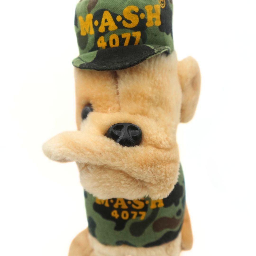 1982 M*A*S*H 4077 Bulldog Plush