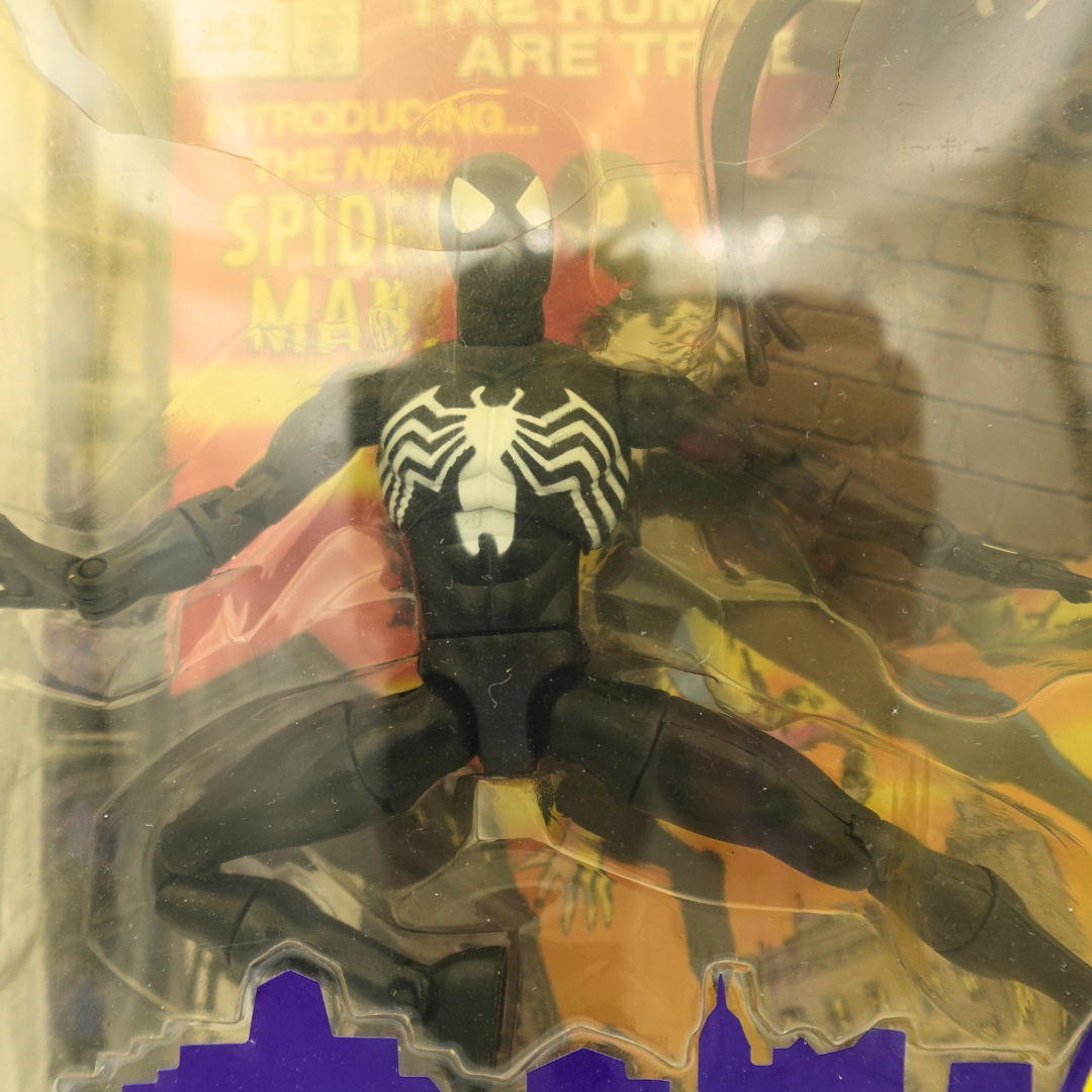 2000 The Amazing Spiderman Spider-Man Classics Figure (Black Costume)