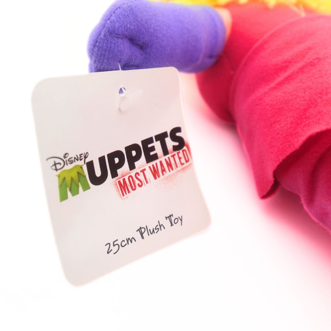 Disney Muppets Most Wanted Miss Piggy Plush