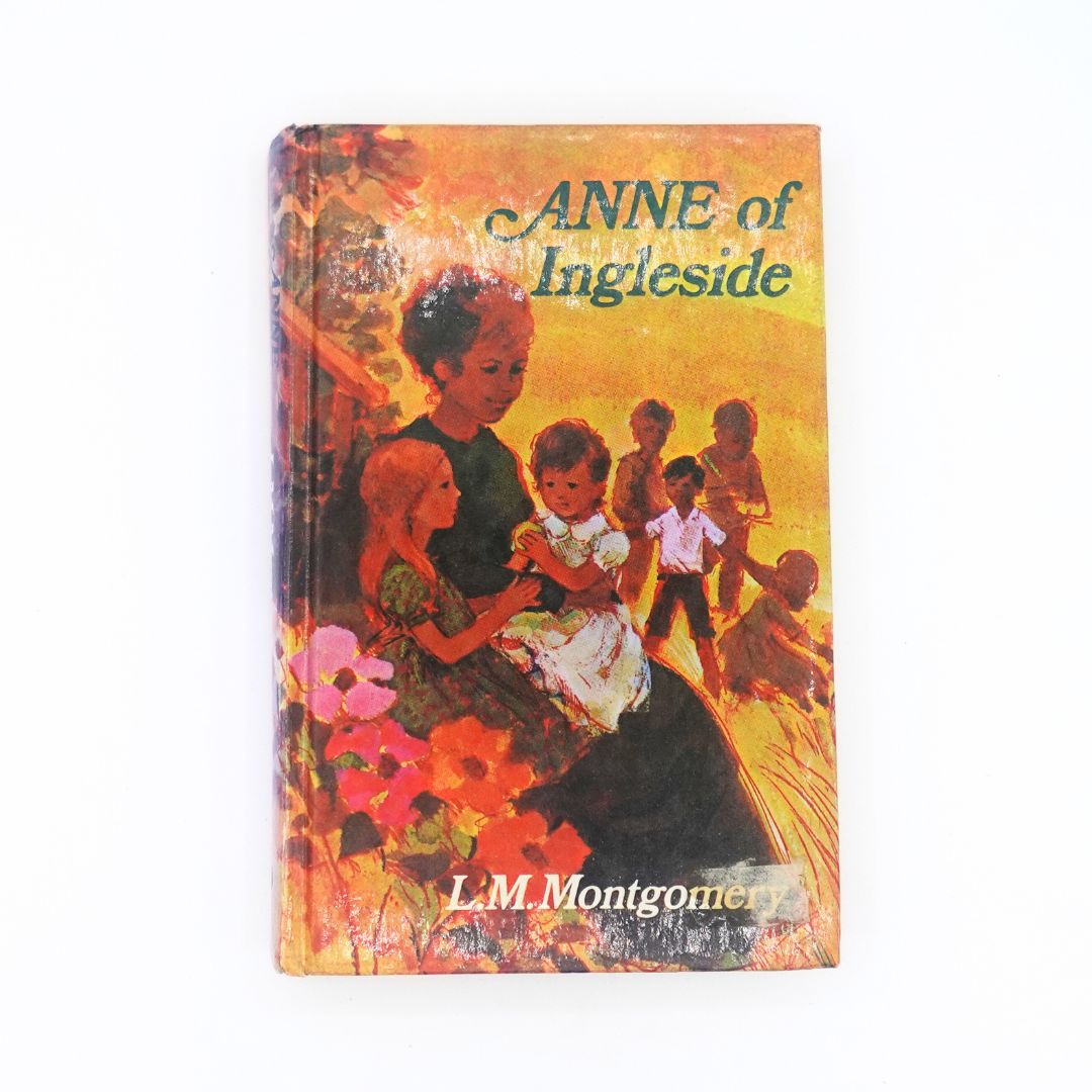 1980s Vintage Anne of Green Gables Book Set