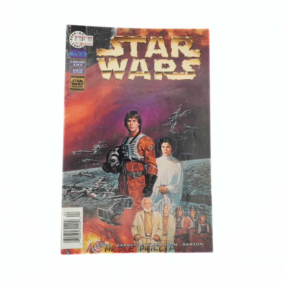 Star Wars comic book cover featuring characters on a planet with space ships.
