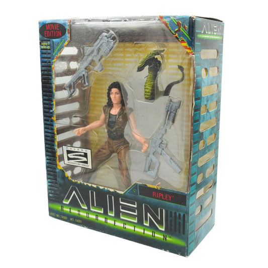 Action figure packaging featuring a character with weapons, labeled 'Alien' and 'Ripley'.
