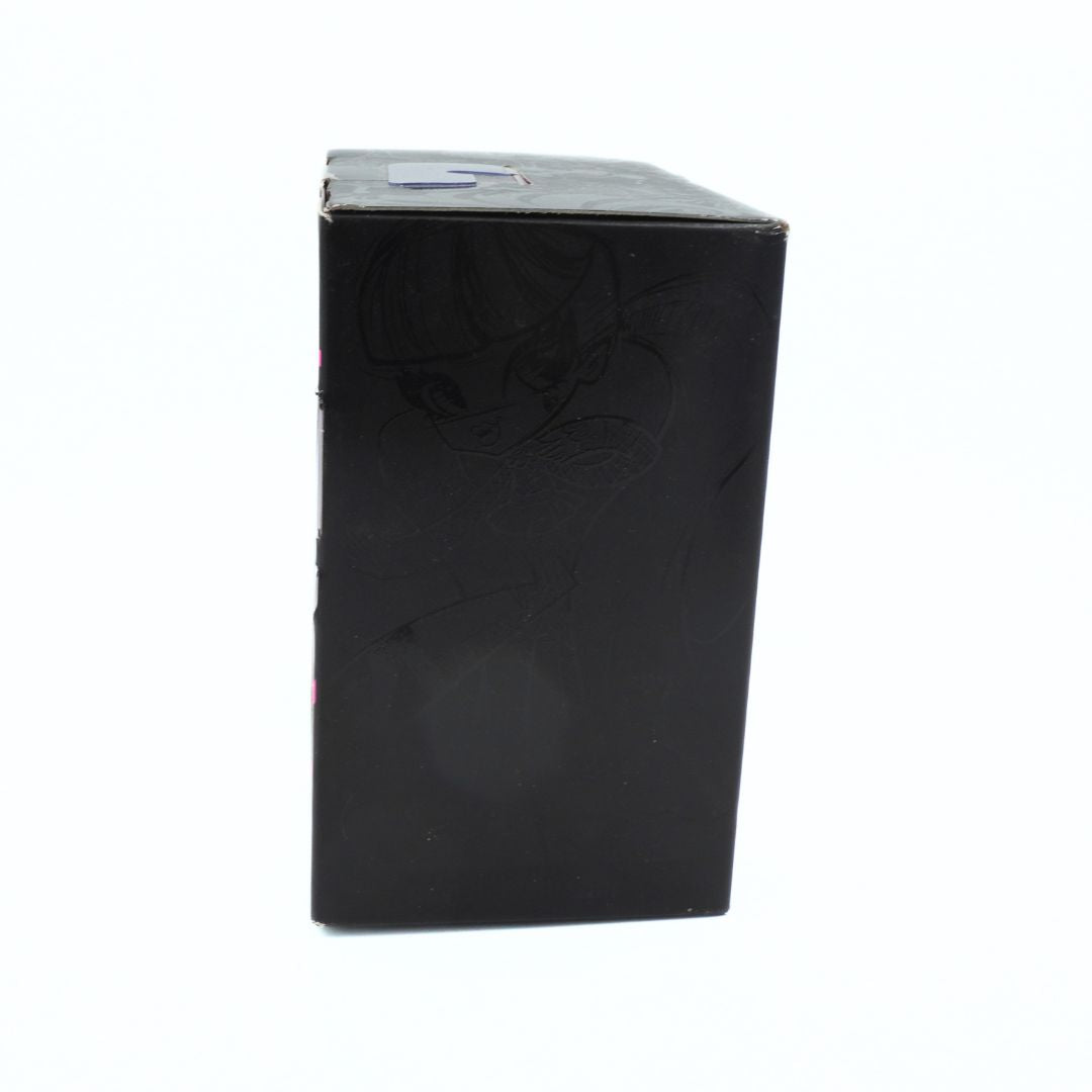 Black rectangular box on a white background