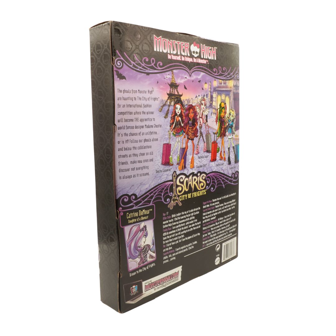 Monster High toy packaging with characters and text on a white background