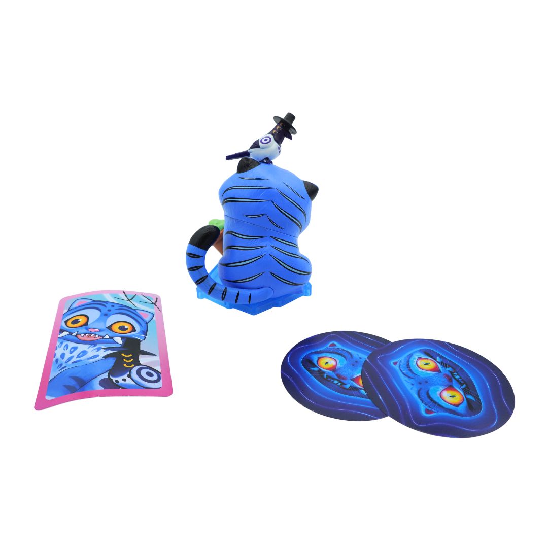 The blue tiger Derpy and the magpie Sussie from K-Pop Demon Hunters photographed against a white background