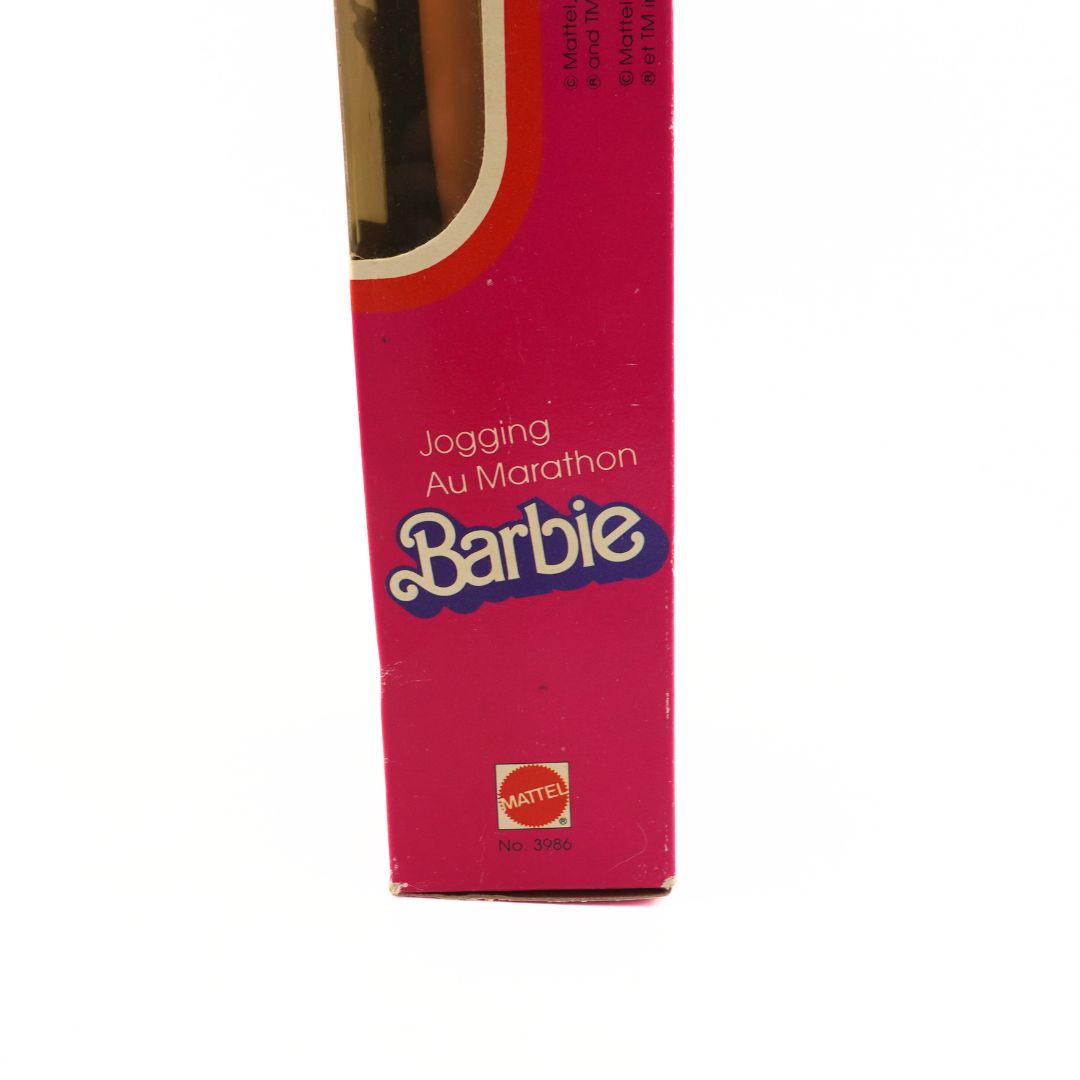 Barbie jogging au marathon toy packaging with Mattel logo on a white background