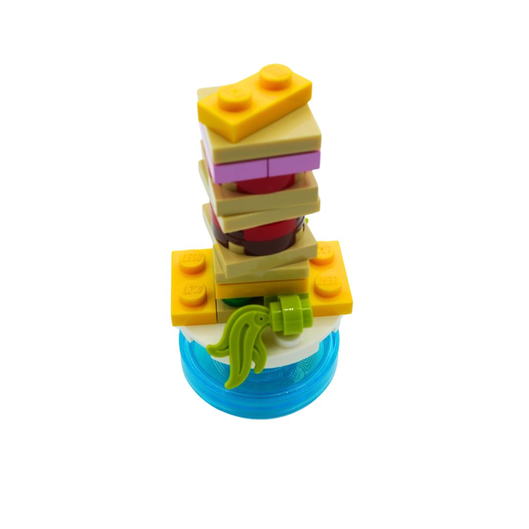 Lego Dimensions 71206 Scooby Doo sandwich on a white backdrop