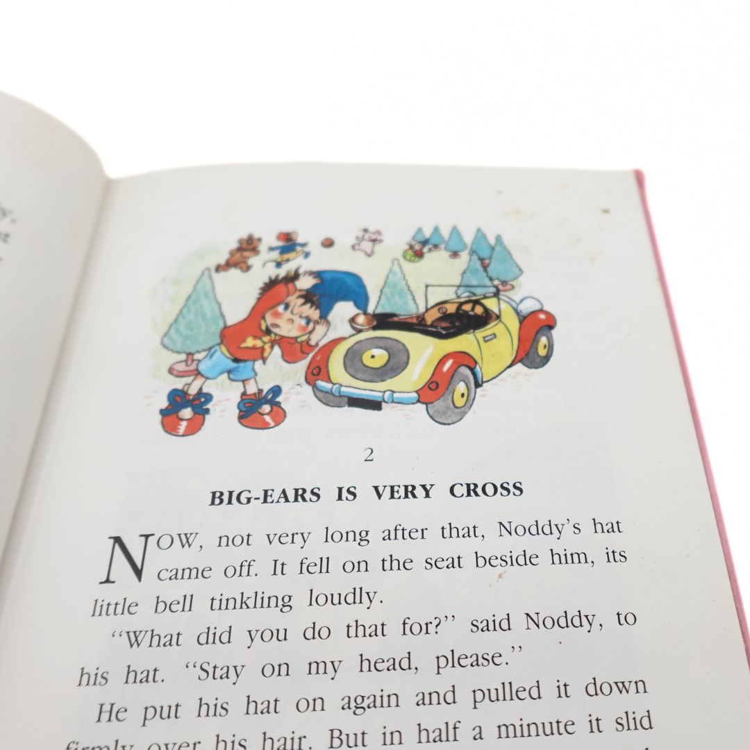 Page featuring some marks, illustrations and text from the 1990 Noddy Goes to School book