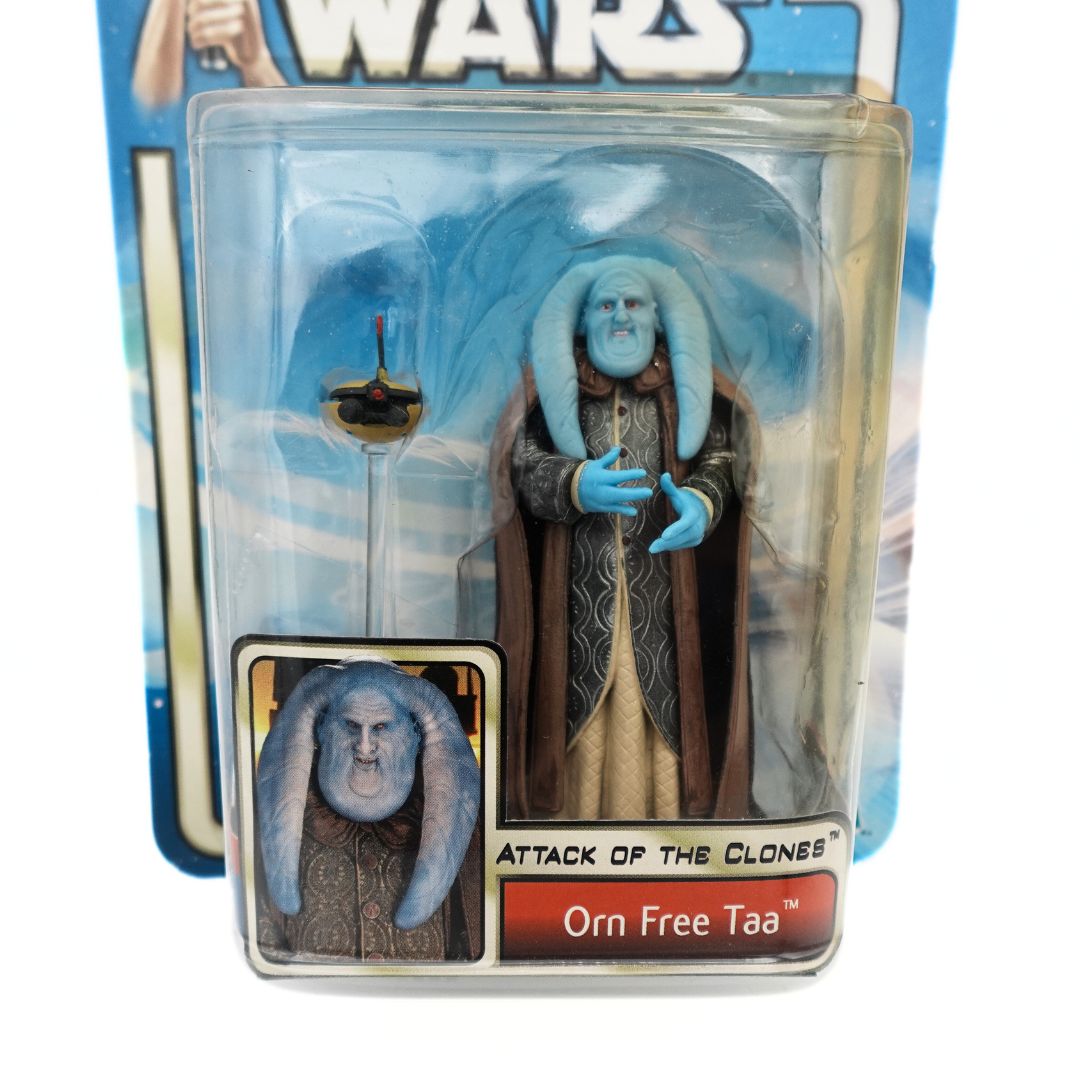 2002 blue Orn Free Taa figurine from the Star Wars Attack of the Clones movie in its packaging on a blue cardback