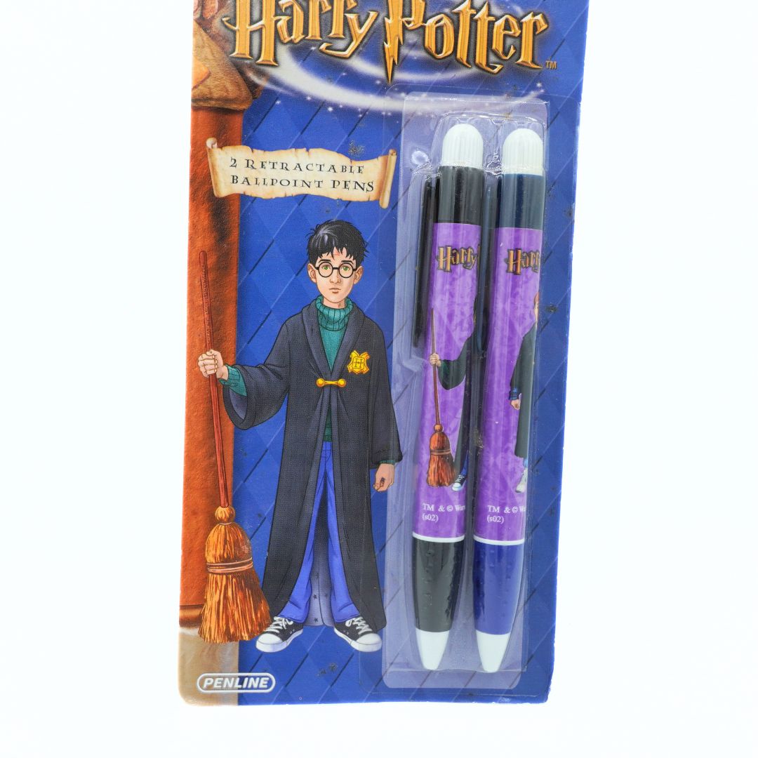 Packaged set of Harry Potter pens with character illustration on a white background