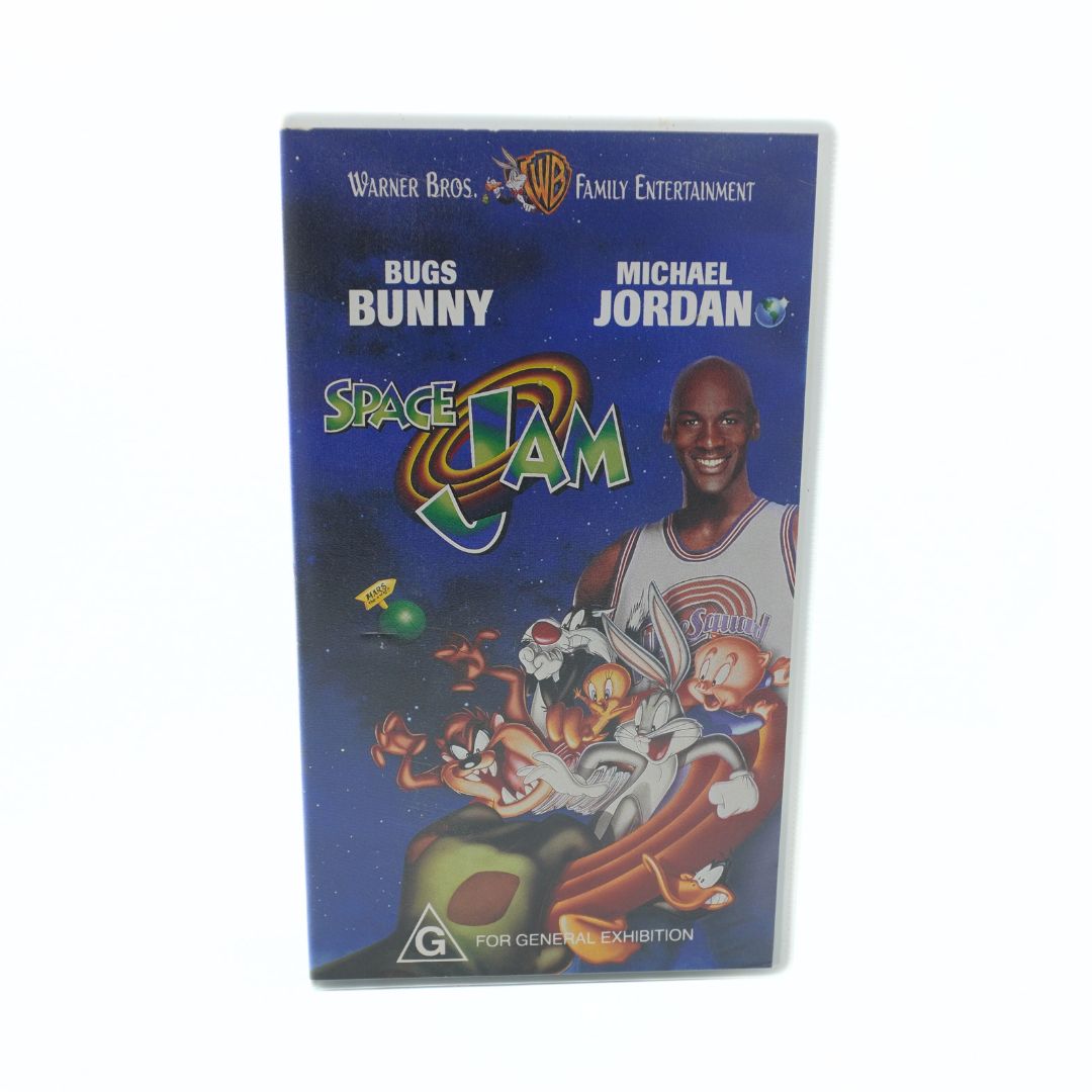 Original 90s Space Jam film on VHS starring Bugs Bunny and Michael Jordan